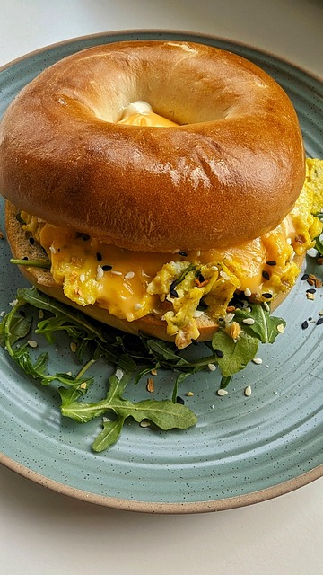bagel, sandwich, egg sandwich, breakfast, cheese, lunch, bagel, sandwich, sandwich, sandwich, sandwich, sandwich, lunch